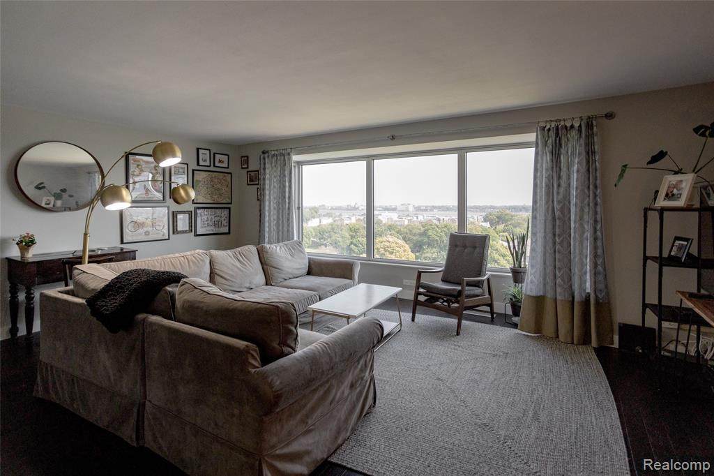 1300 Lafayette St - Photo 1