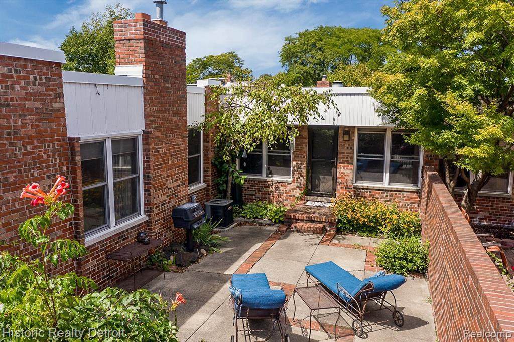 1929 Hyde Park Drive - Photo 1