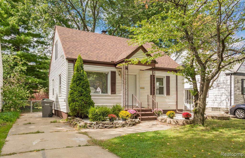 3164 Edgewood St - Photo 1