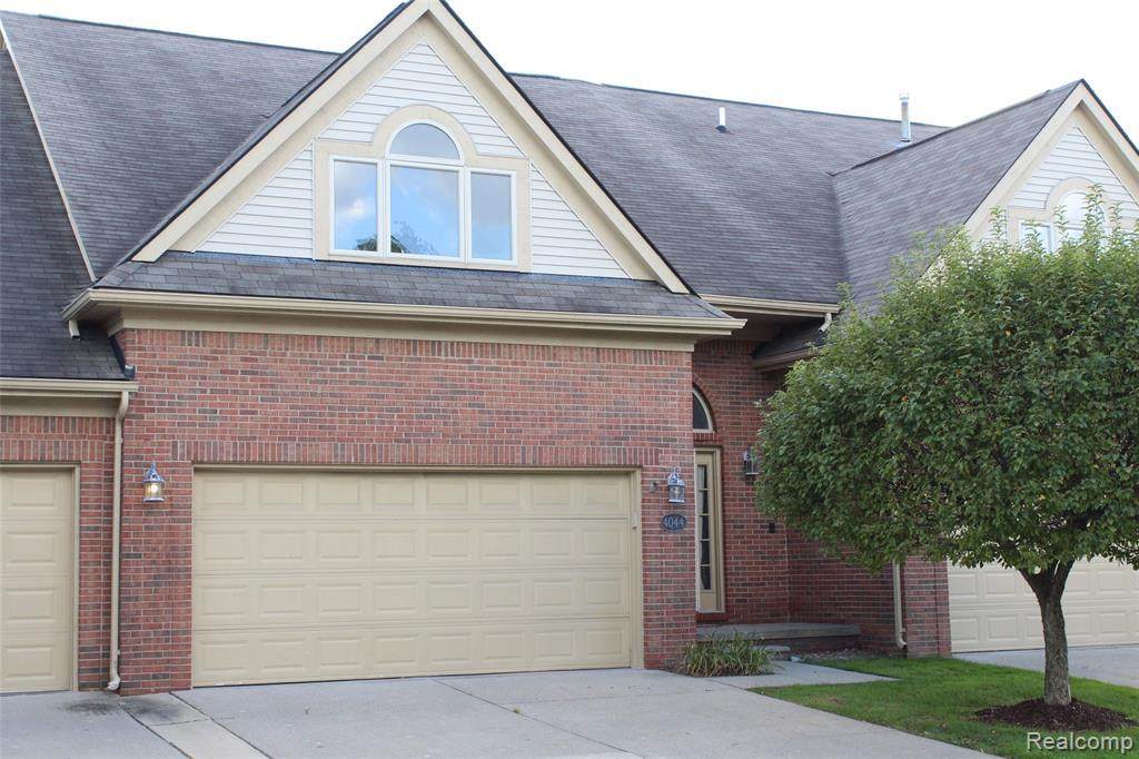 4044 April Ln - Photo 1