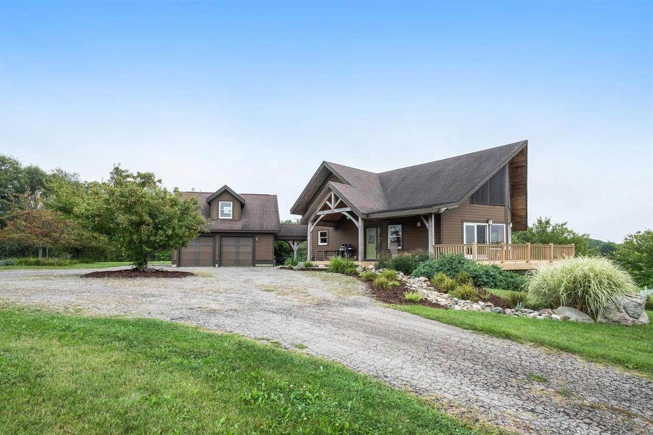 1525 Liebeck Rd - Photo 1