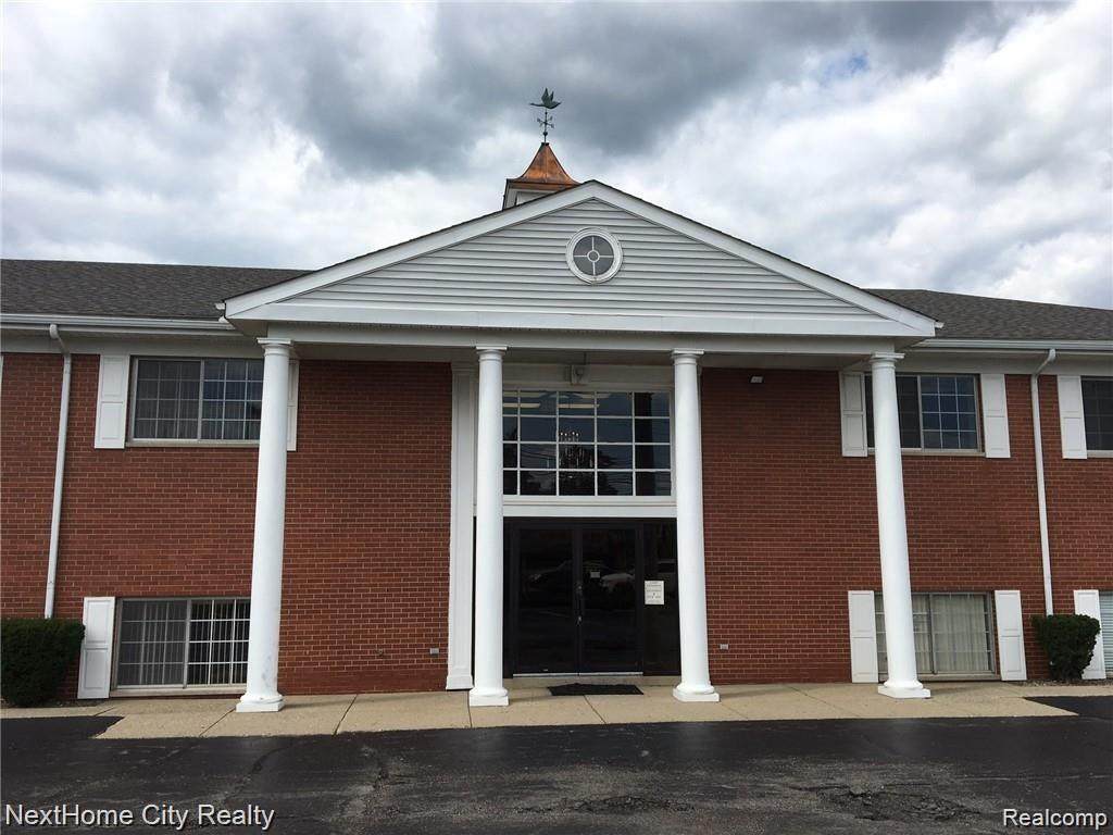 2820 Maple Rd - Photo 1