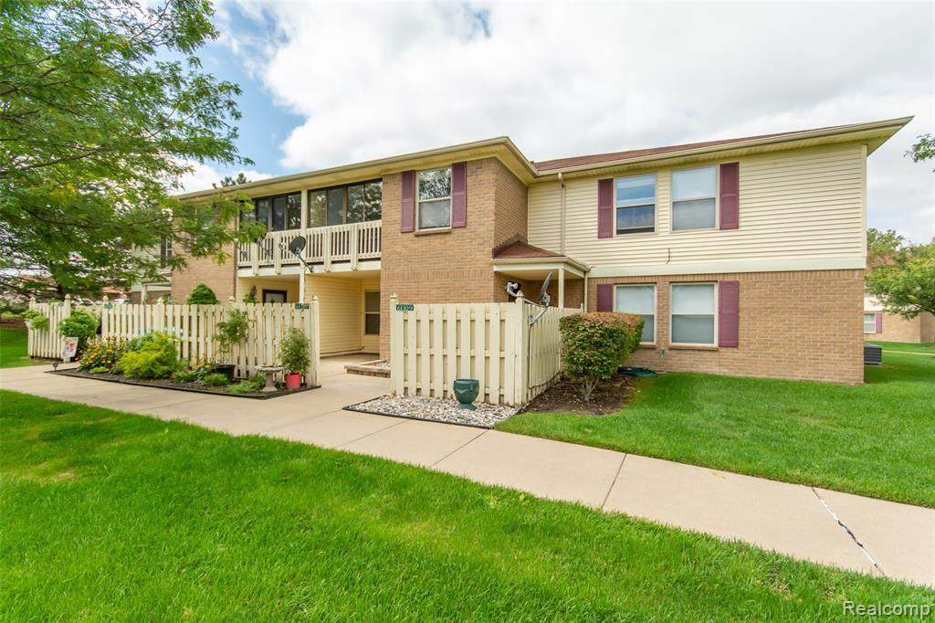 61107 Greenwood Dr - Photo 1