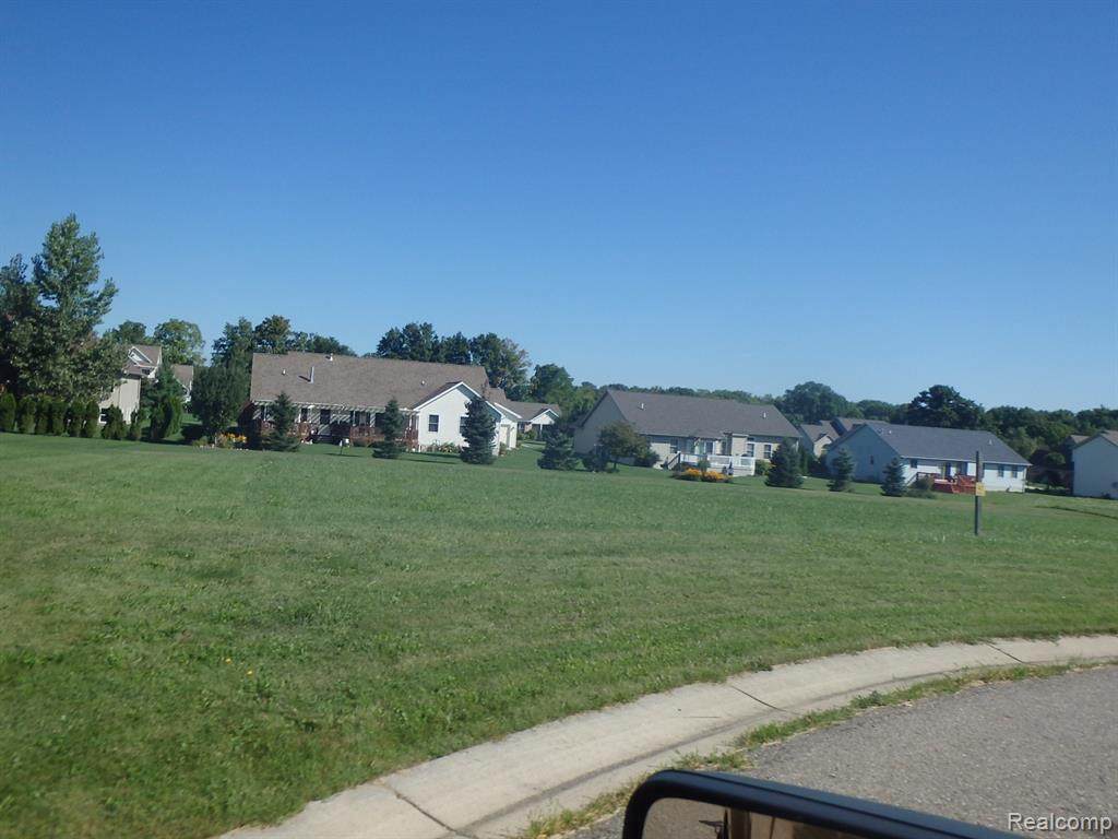 5442 Meadows Crk - Photo 1