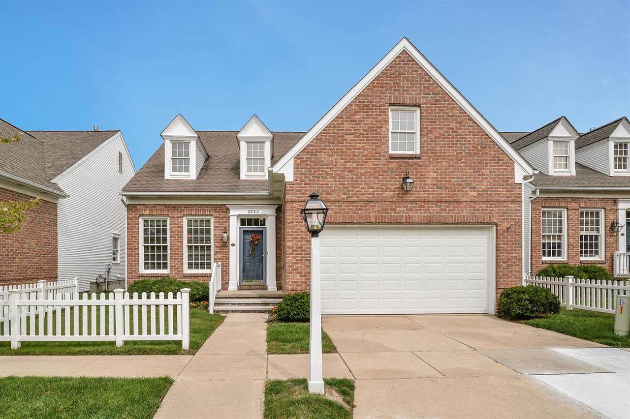 2932 Salem Dr - Photo 1