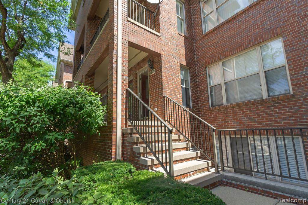 1429 Main St - Photo 1