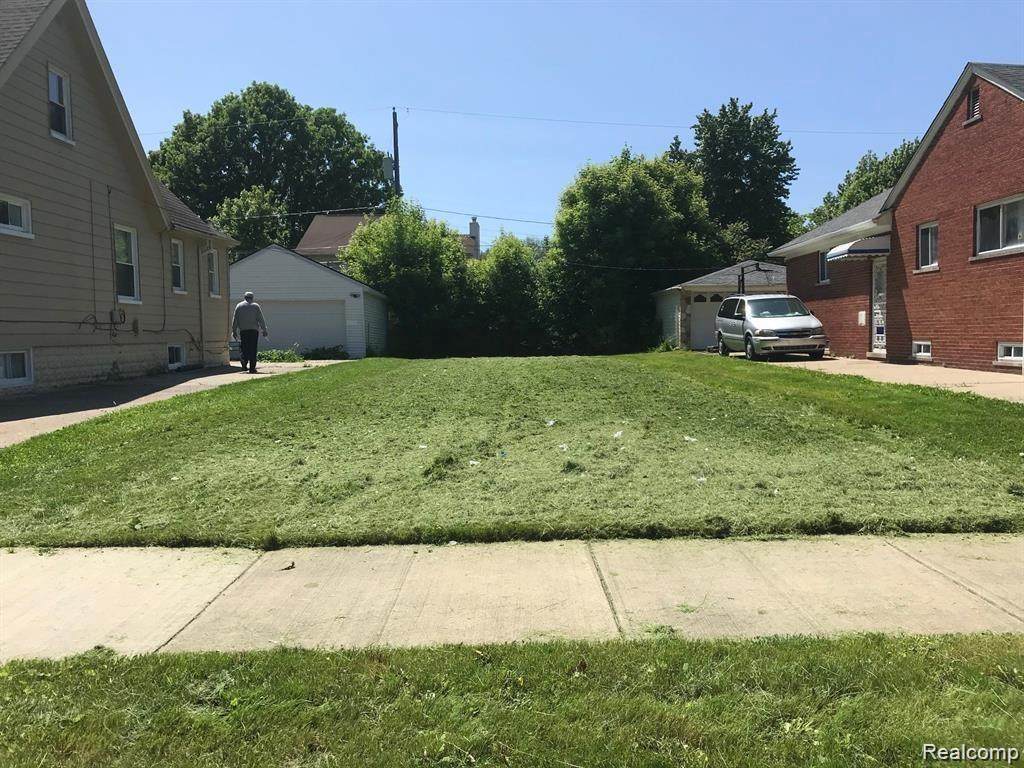 7527 Mead - Photo 1
