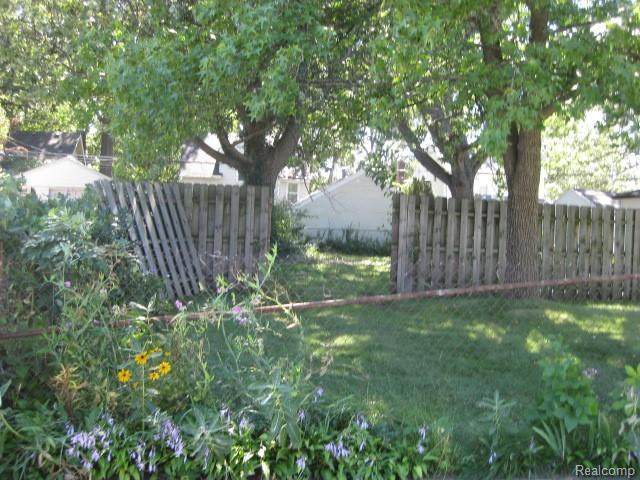 000 4TH STREET - Photo 1