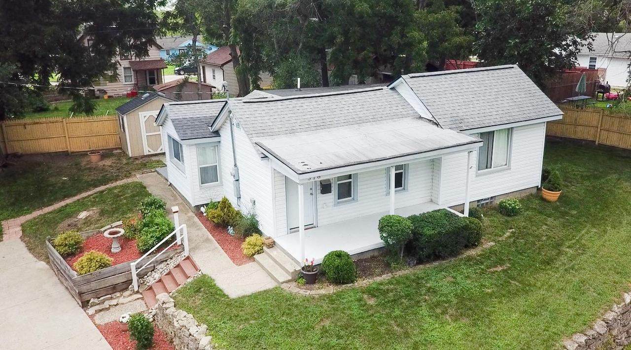 318 Orchard St - Photo 1