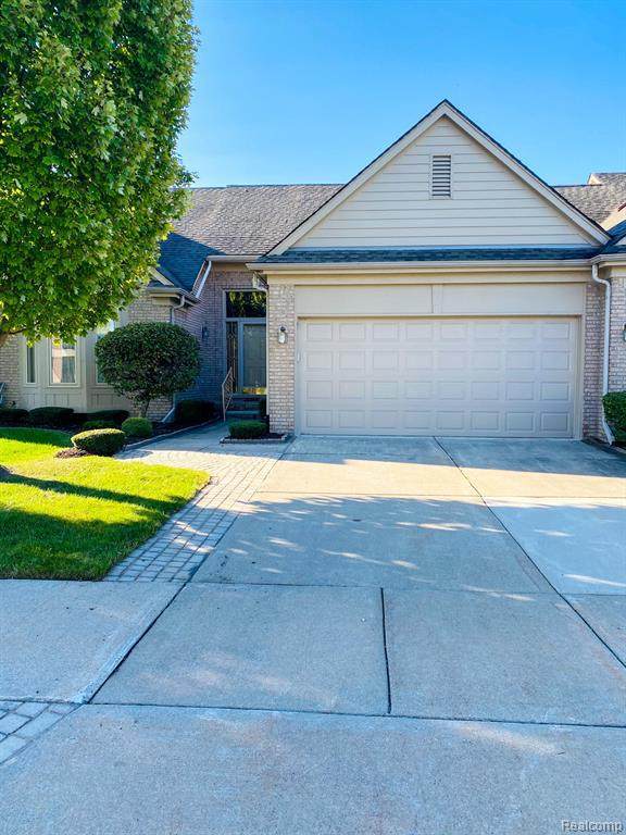45330 Diamond Pond Dr - Photo 1