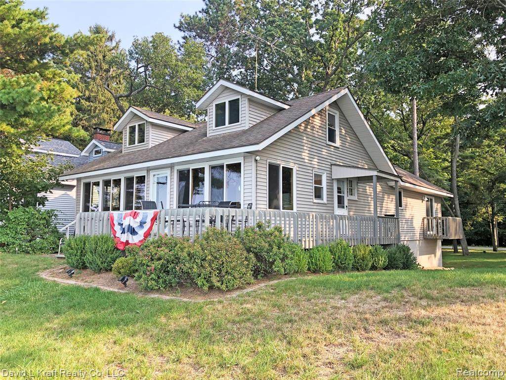 8224 Crescent Beach Rd - Photo 1