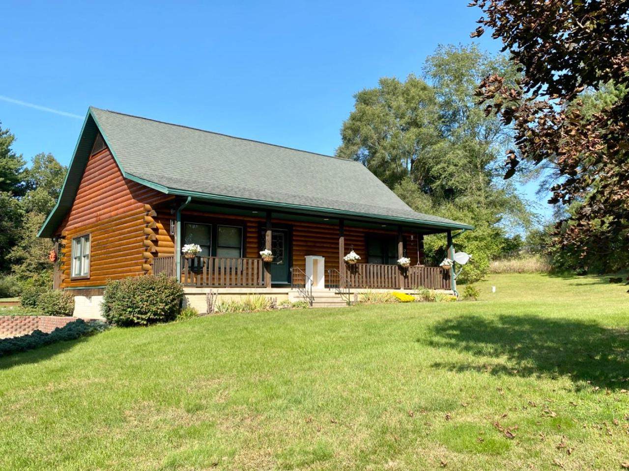 12886 Trist Rd - Photo 1
