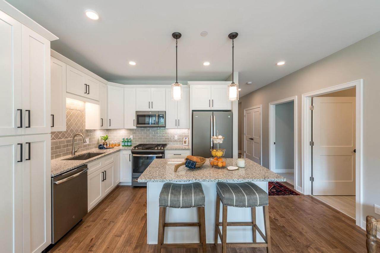 521 Boardwalk Ln - Photo 1