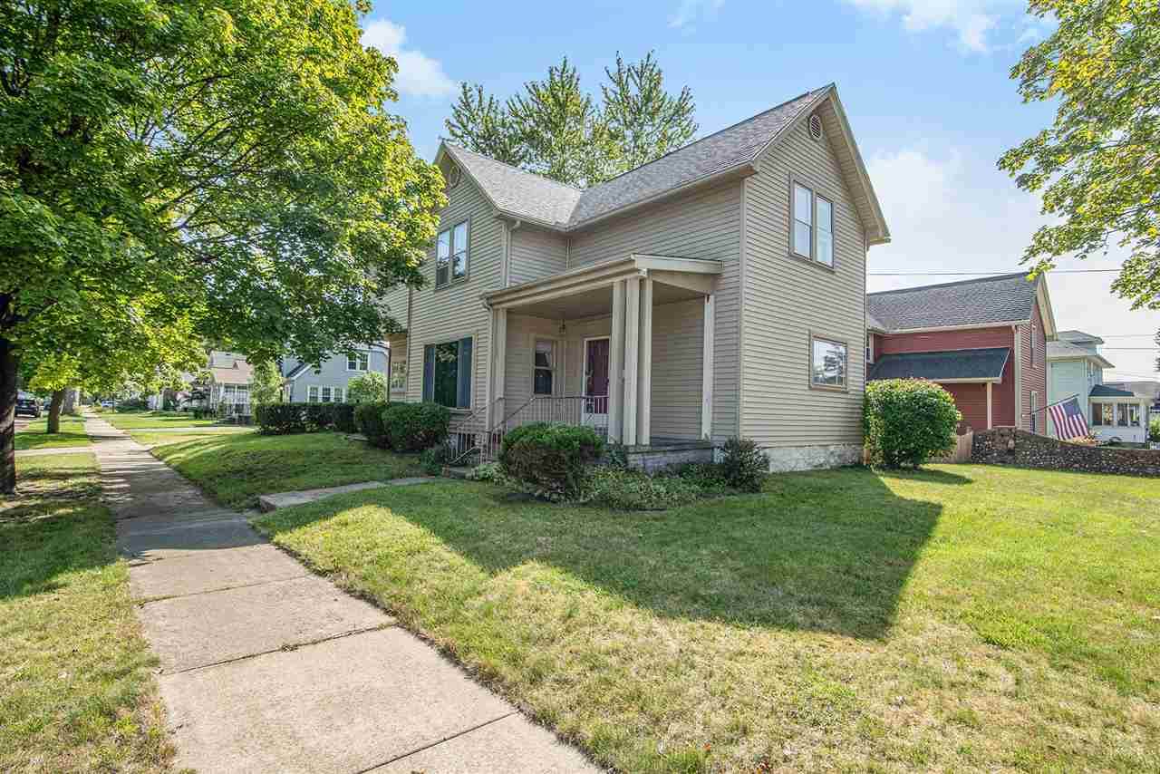765 Carlton Blvd - Photo 1