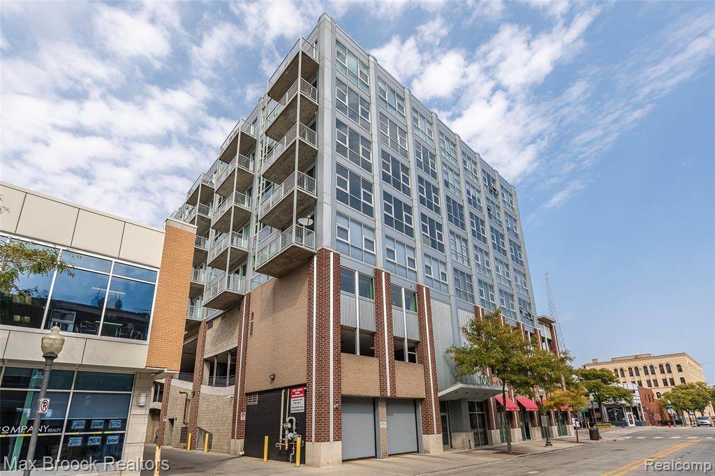 100 5TH ST APT 504 - Photo 1