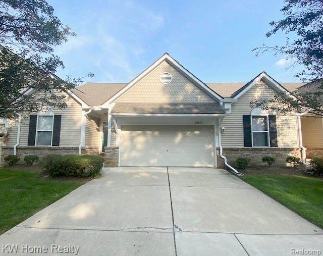 29621 Monterey Cir - Photo 1