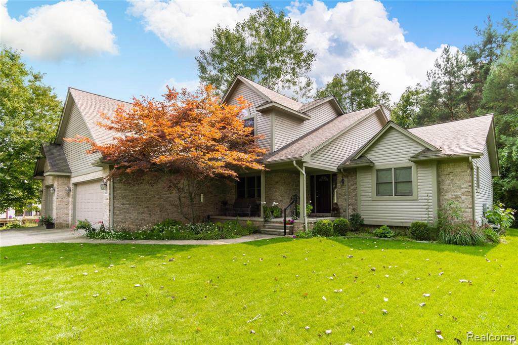 7437 Windwood Beach Dr - Photo 1