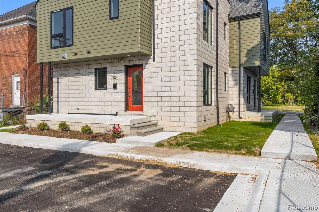 102 Marston St - Photo 1