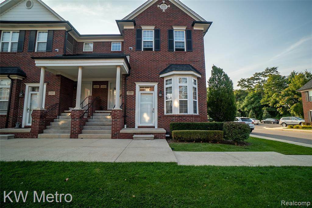 53280 Providence W - Photo 1