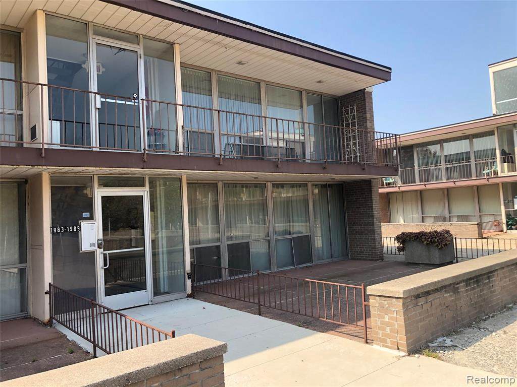 1989 Orleans St - Photo 1