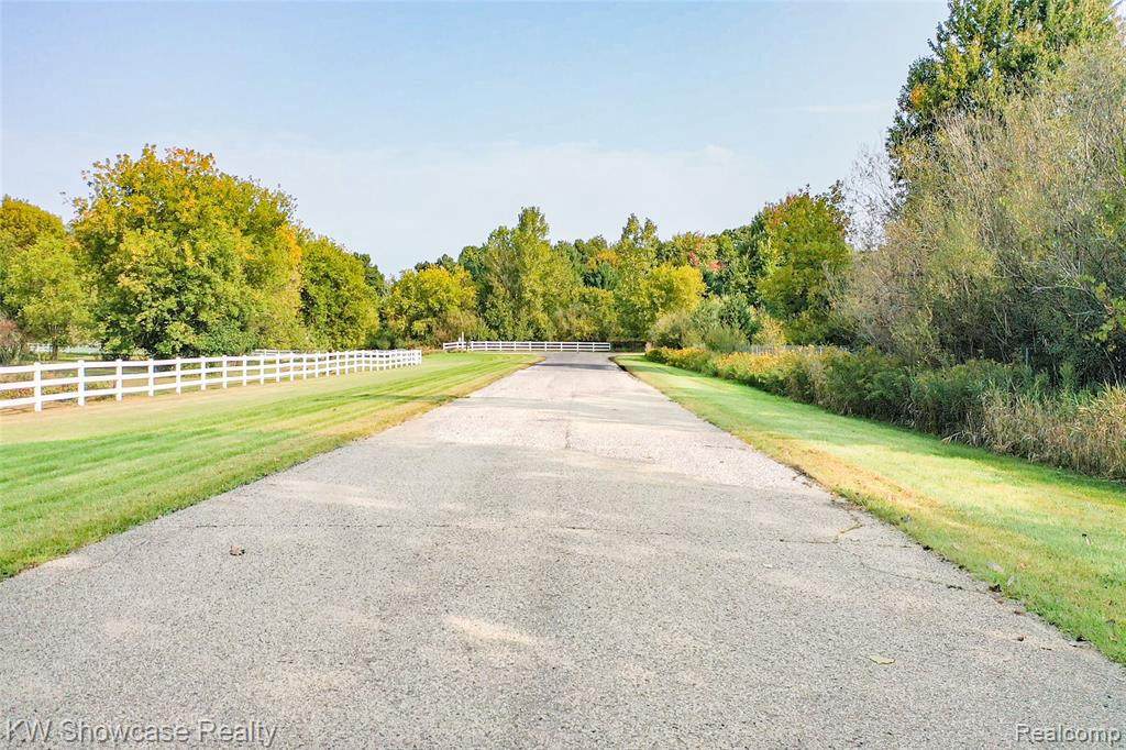 4624 Susan Dr - Photo 1