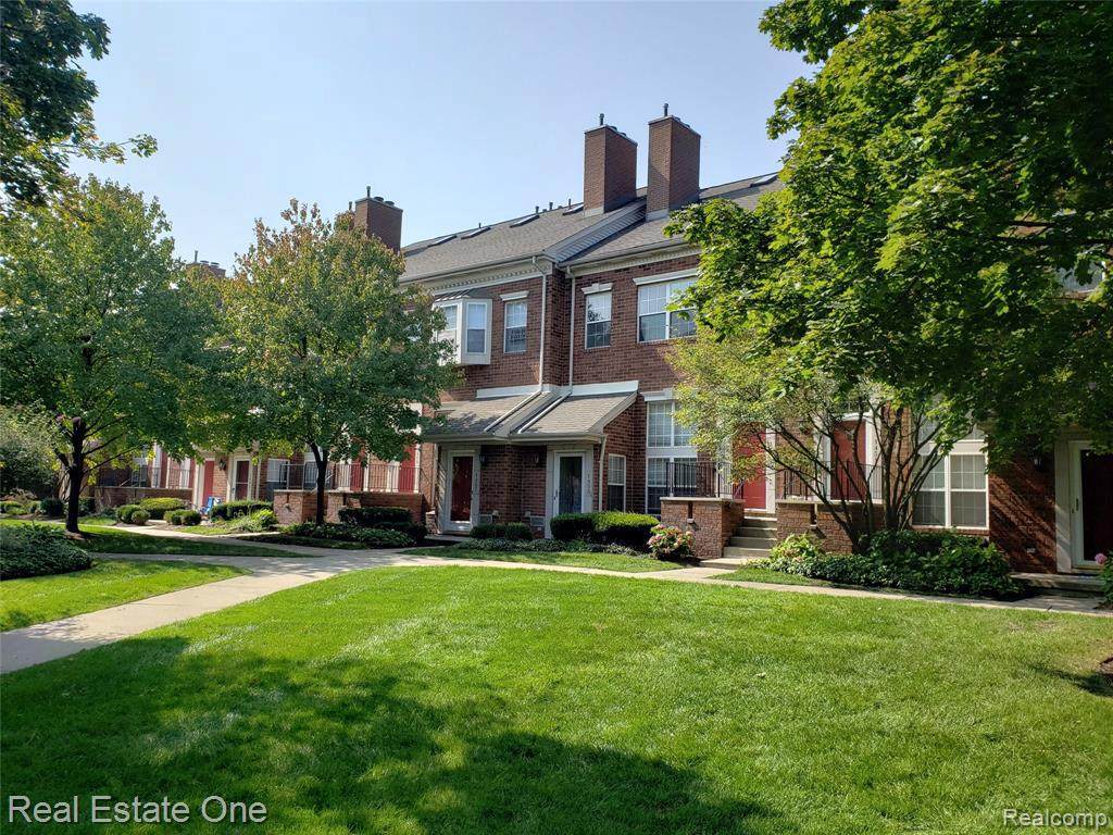 1453 Chesapeake - Photo 1