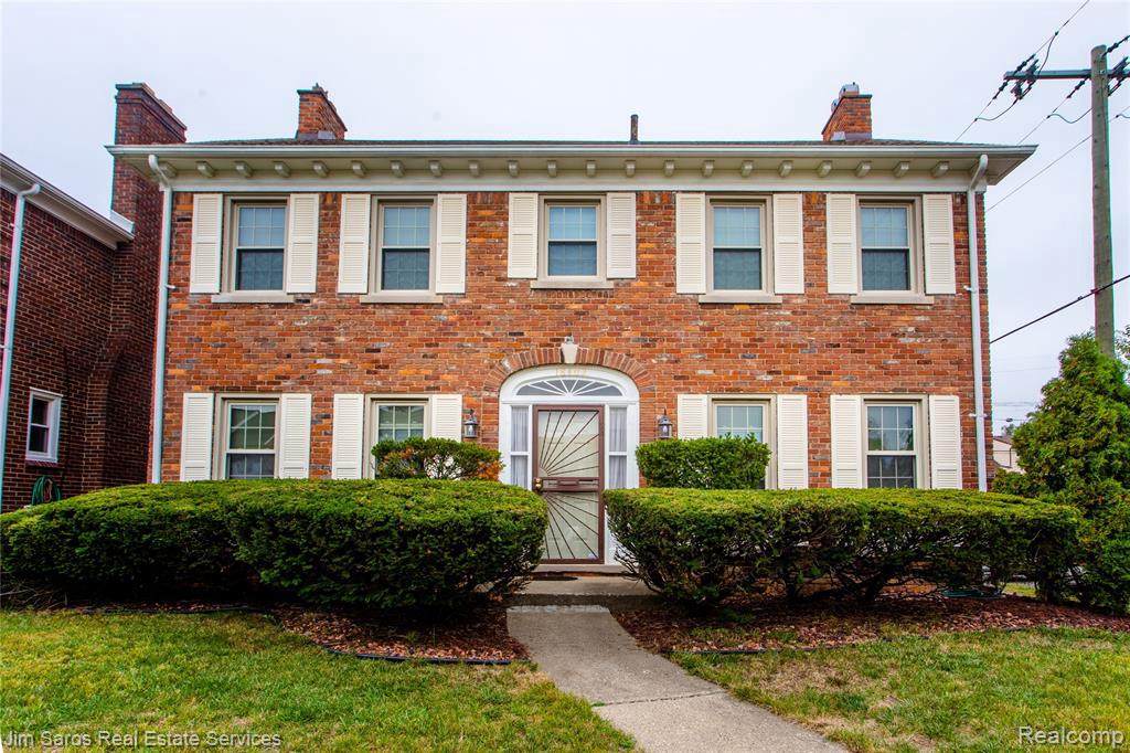 18402 Wisconsin St - Photo 1