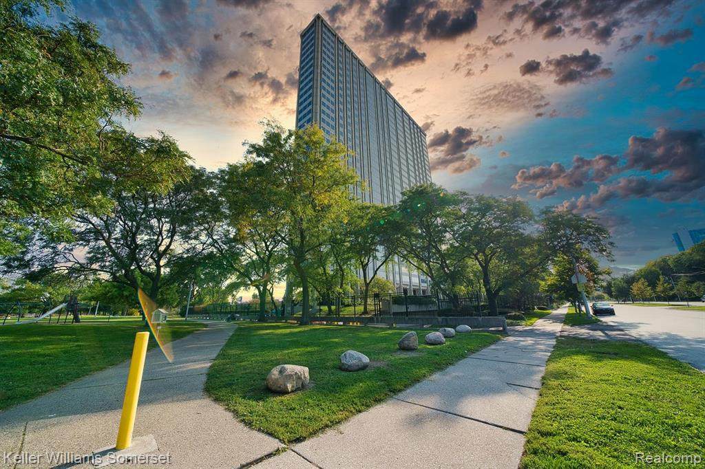 1300 Lafayette St - Photo 1