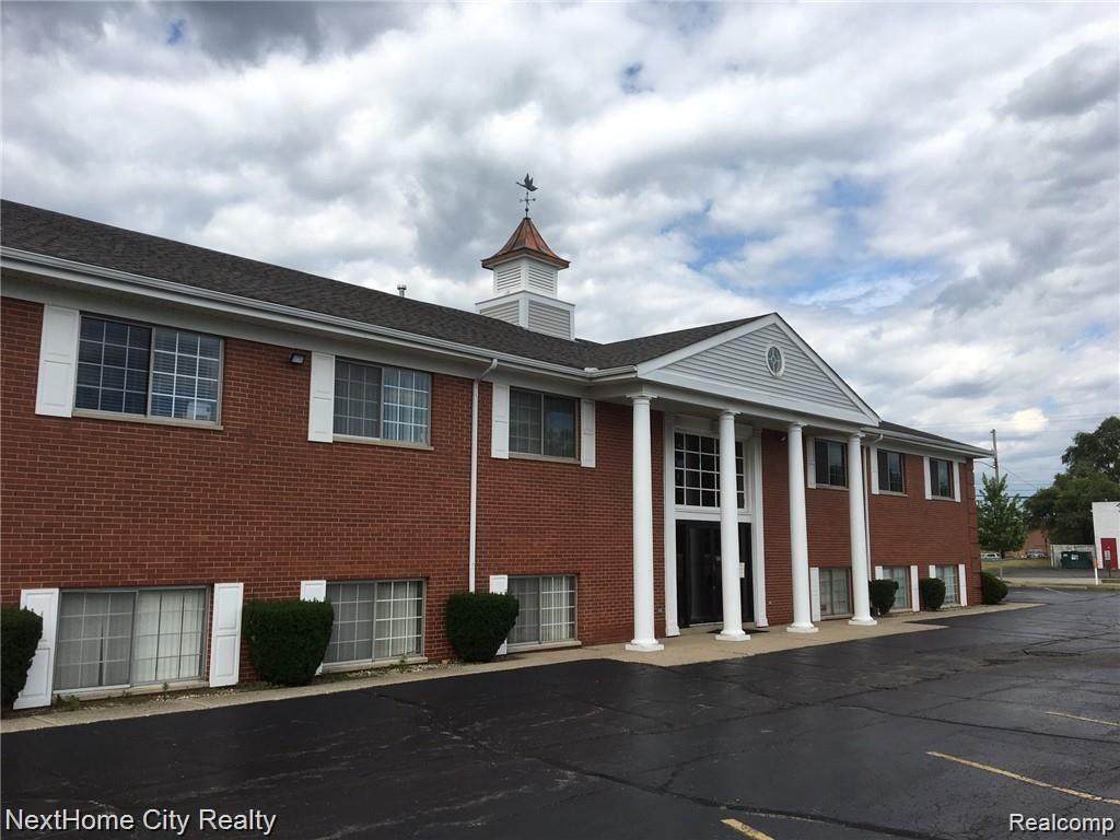 2820 Maple Rd - Photo 1