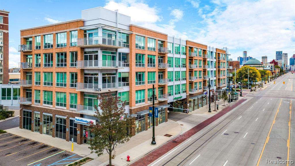 3670 Woodward Ave - Photo 1