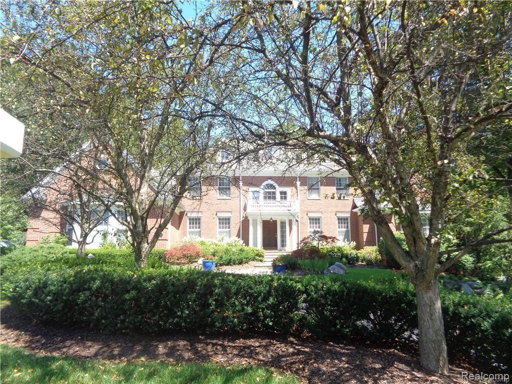 14 Beresford Crt - Photo 1