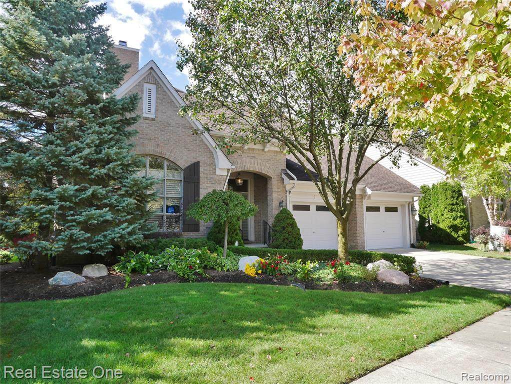 4033 Chatfield Ln - Photo 1