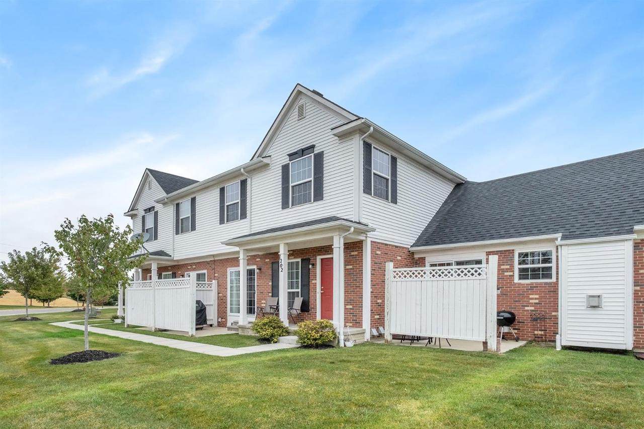 1202 Riversedge Dr - Photo 1