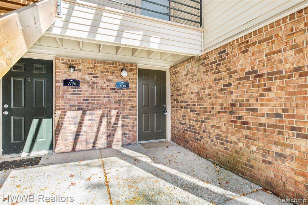 2796 Davison Ave - Photo 1