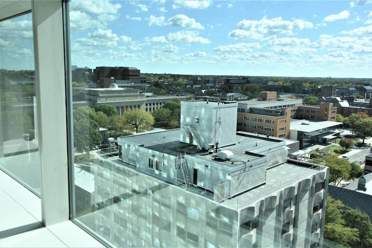 555 William St - Photo 1