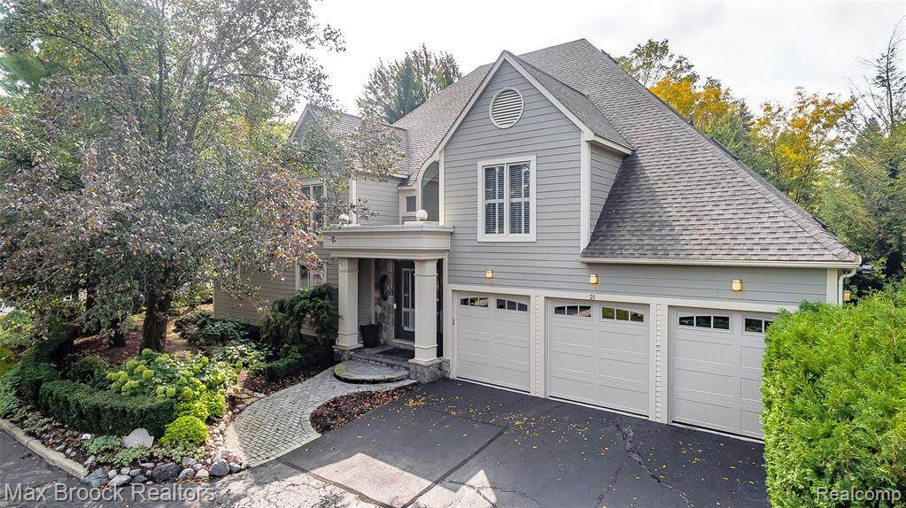 21 Boulder Ln - Photo 1