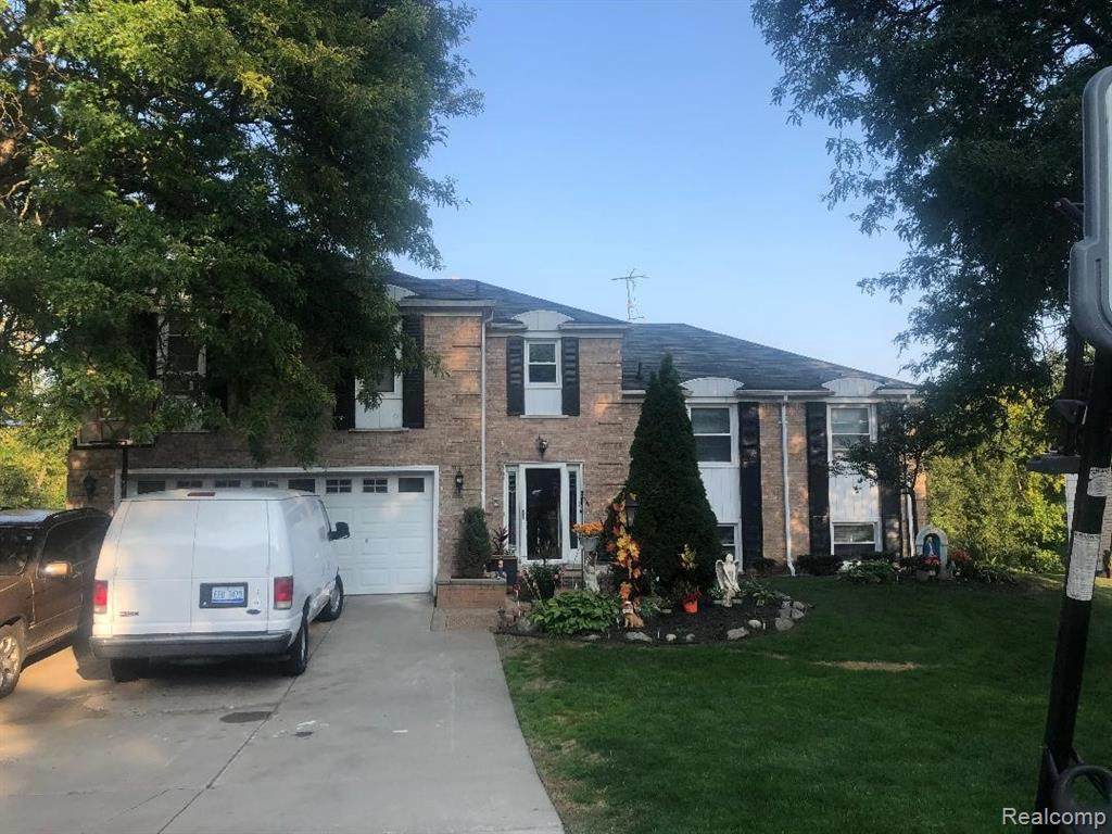 39160 Gary St - Photo 1