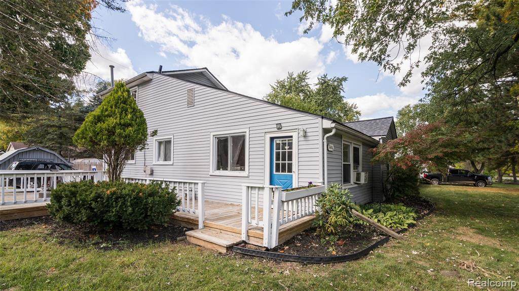 21001 Parker St - Photo 1