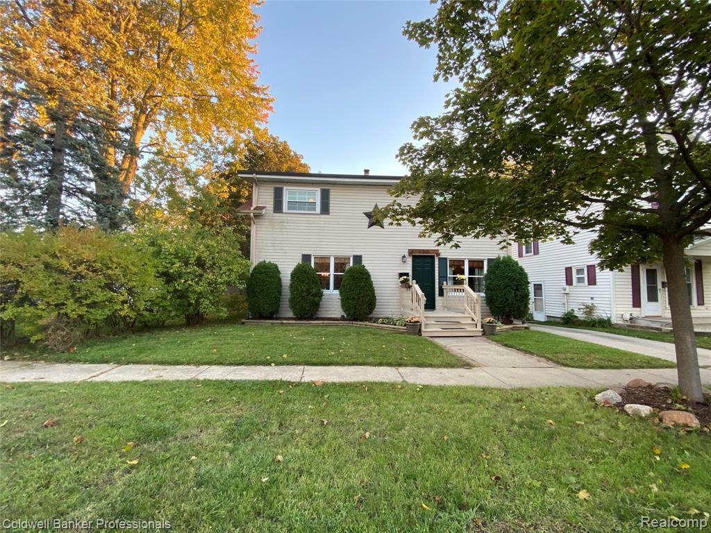 408 Main St - Photo 1