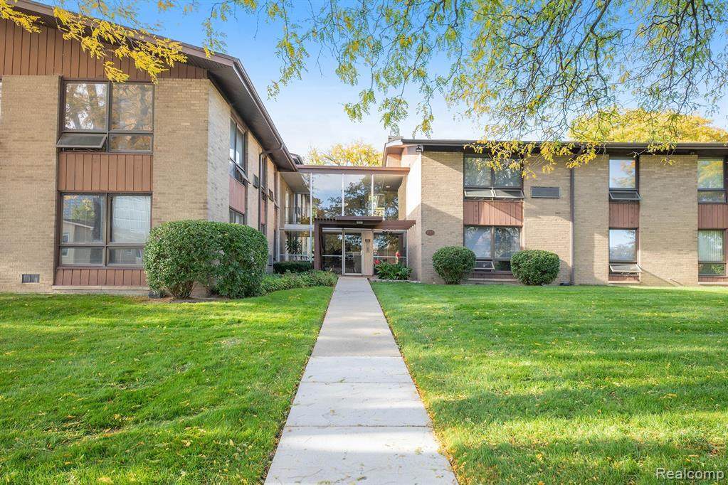 1545 Cherboneau Plc - Photo 1