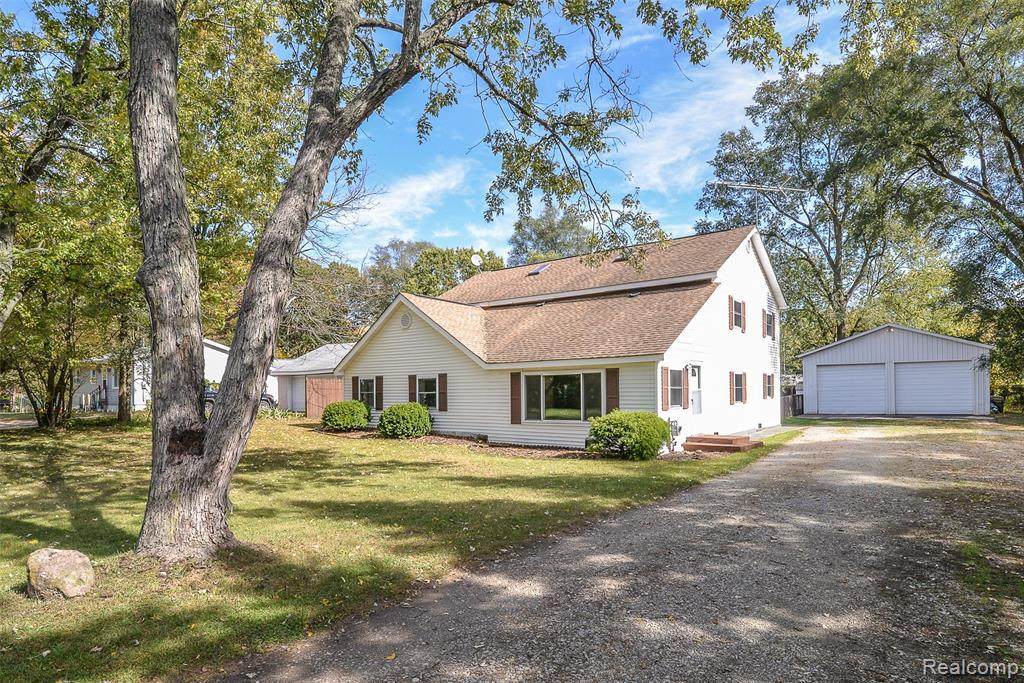3015 Delrose St - Photo 1