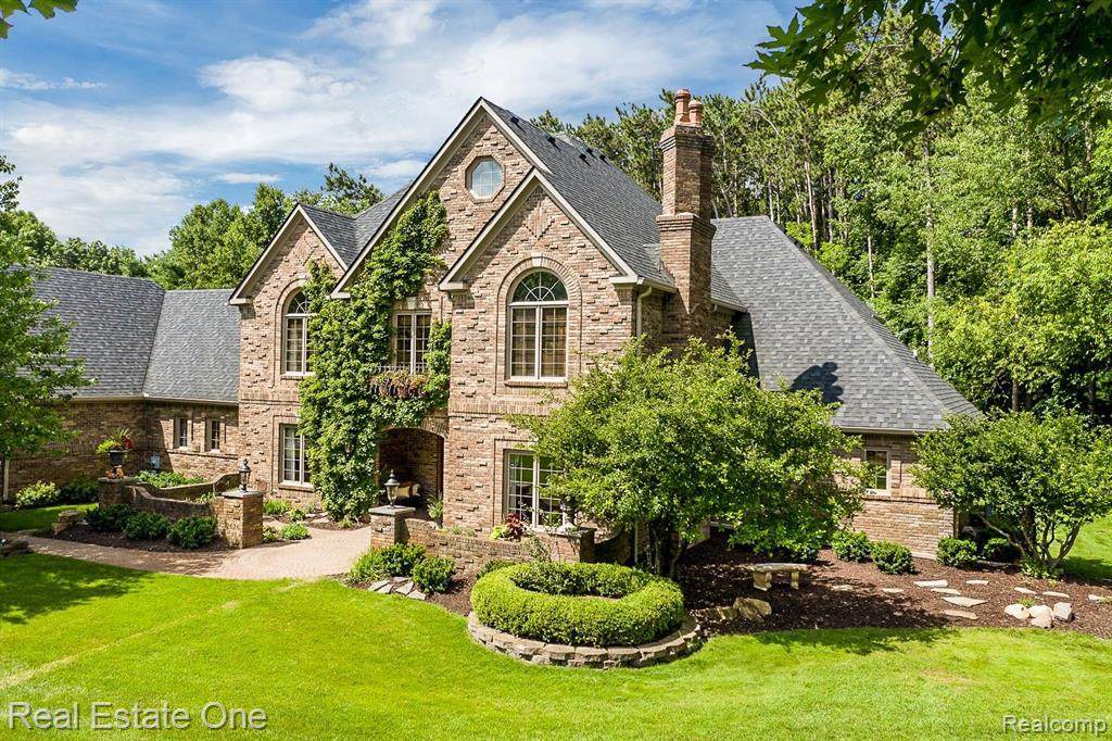 2626 Pineview Trl - Photo 1