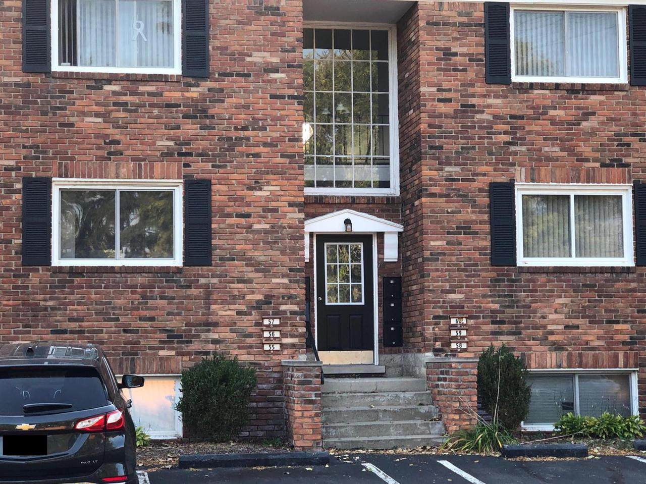 31831 Grand River Ave - Photo 1