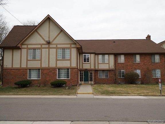 30276 Southfield Rd - Photo 1