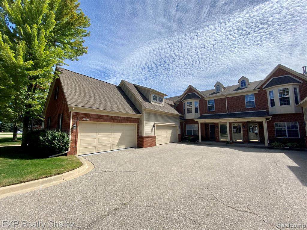 43513 Pendleton Cir - Photo 1