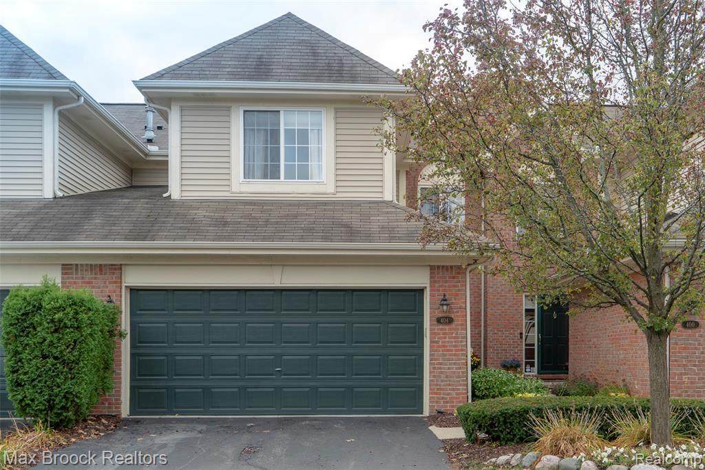 404 James Cir - Photo 1
