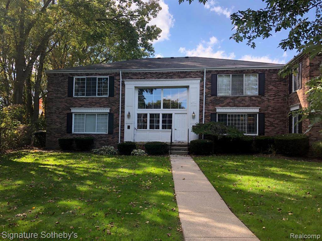 532 Fox Hills - Photo 1