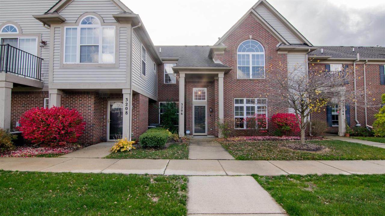 3206 Primrose Ln - Photo 1