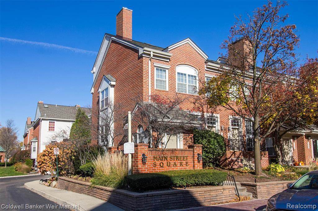 146 Allenhurst Ave - Photo 1