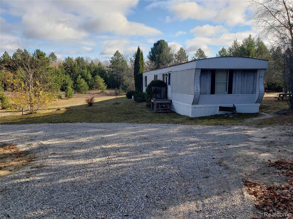 11063 Wolverine Rd - Photo 1